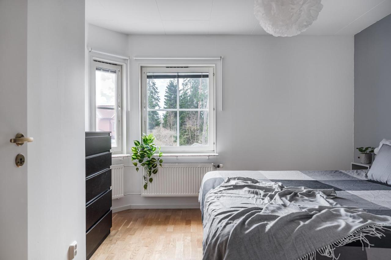 Uppsala Large Family Home Beside Forest Exterior photo