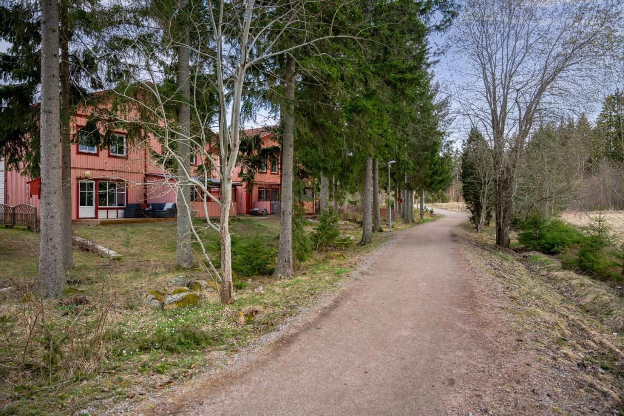 Uppsala Large Family Home Beside Forest Exterior photo